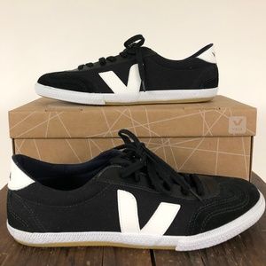 Veja Canvas Black Sneaker